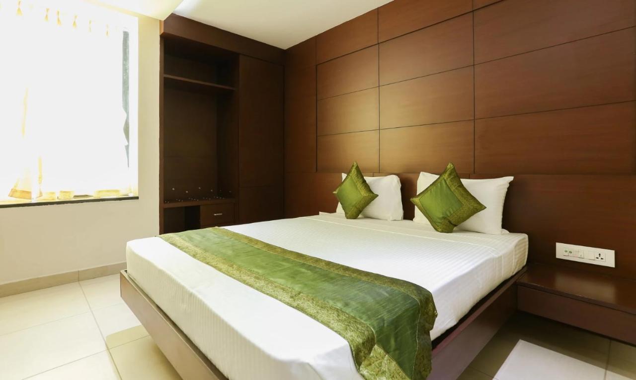 אודופי Venkys Stay Inn מראה חיצוני תמונה