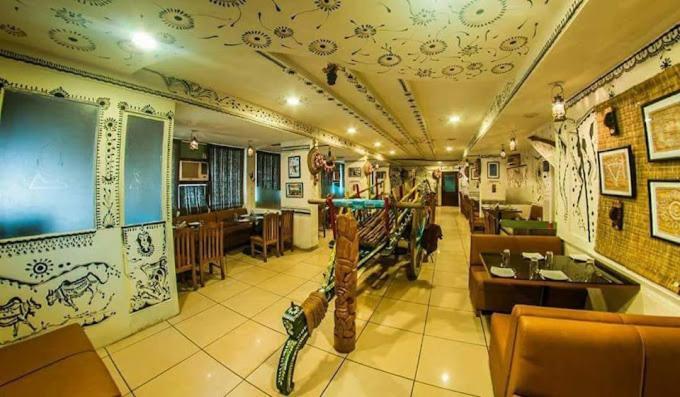 אודופי Venkys Stay Inn מראה חיצוני תמונה
